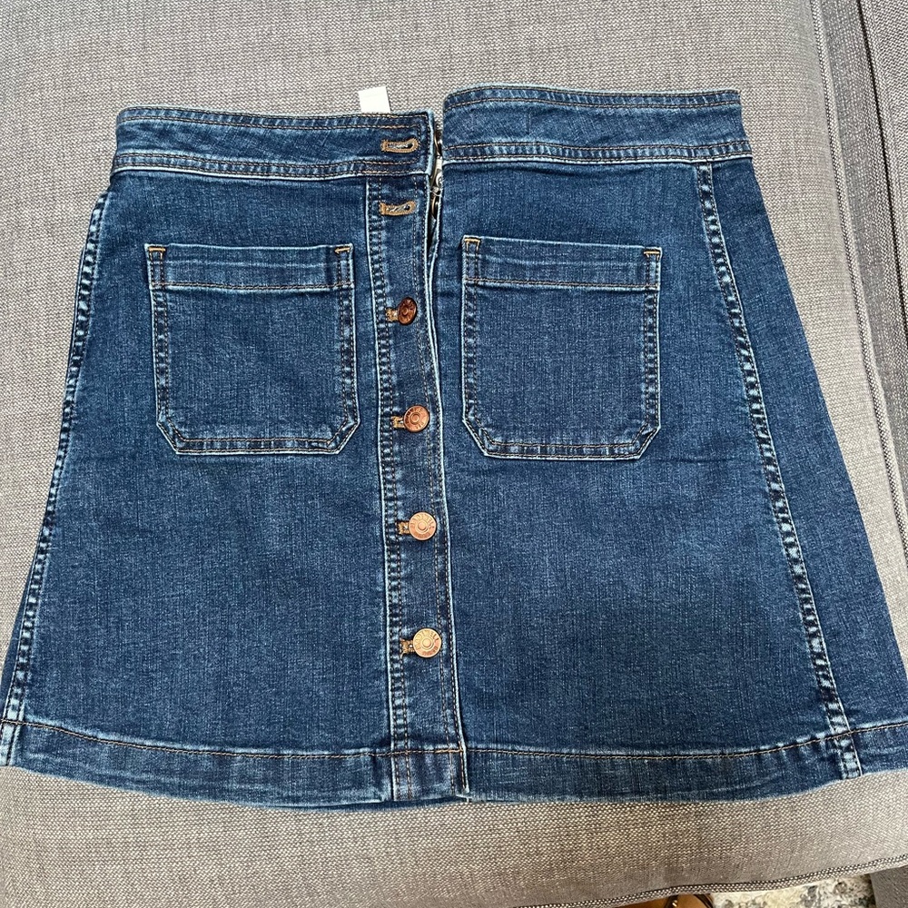 Madewell denim skirt size 6 NWT